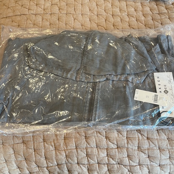 Marrakech Hooded Linen Jacket from Anthropologie - Picture 4 of 5